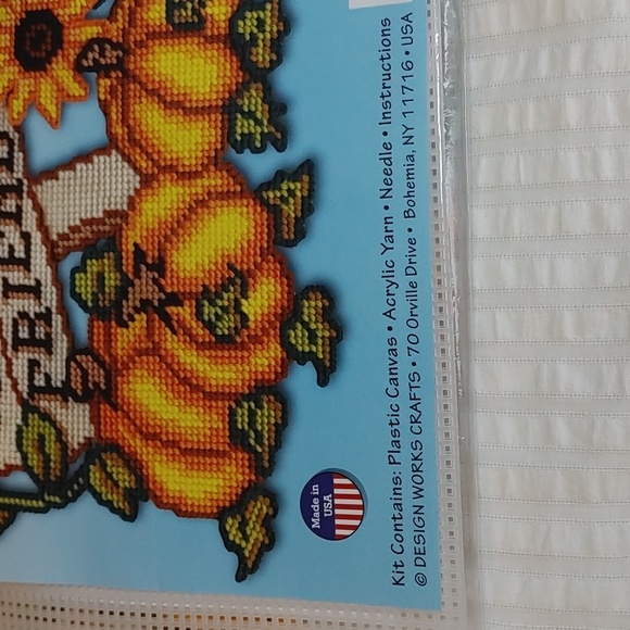 NEW Welcome Friends Wall decor kit - Picture 5 of 7